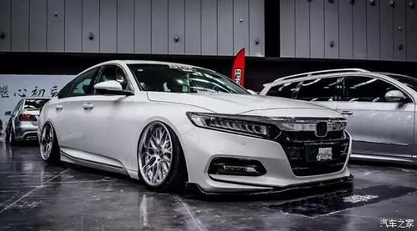 霸氣冷藏車(chē) 欣賞改裝后十代雅閣的視覺(jué)盛宴